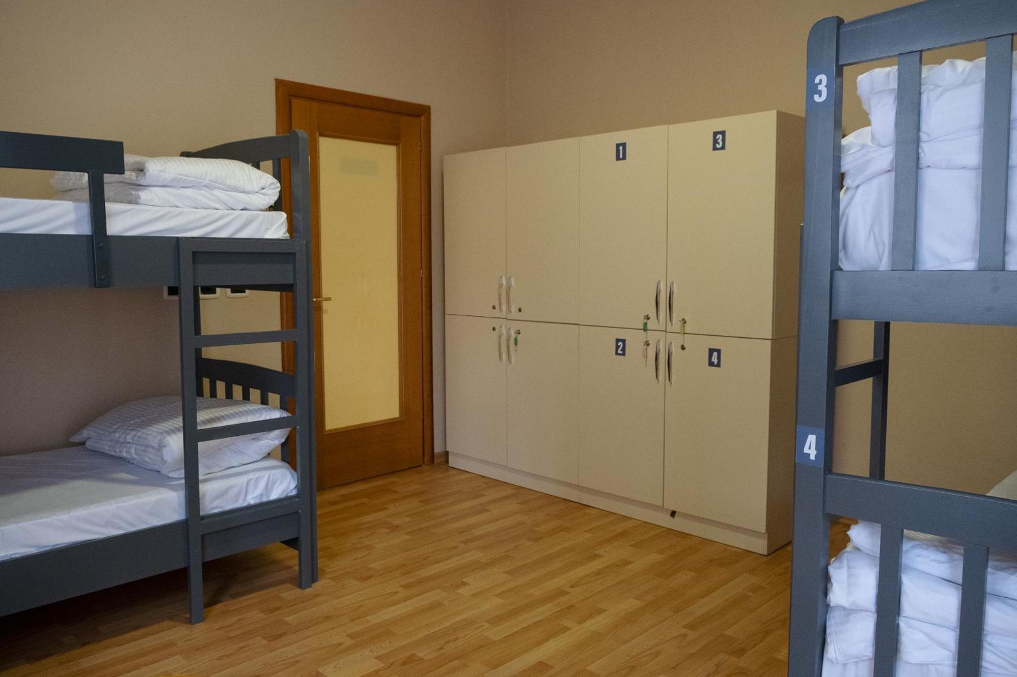 טיראנה Mandarine Hostel מראה חיצוני תמונה