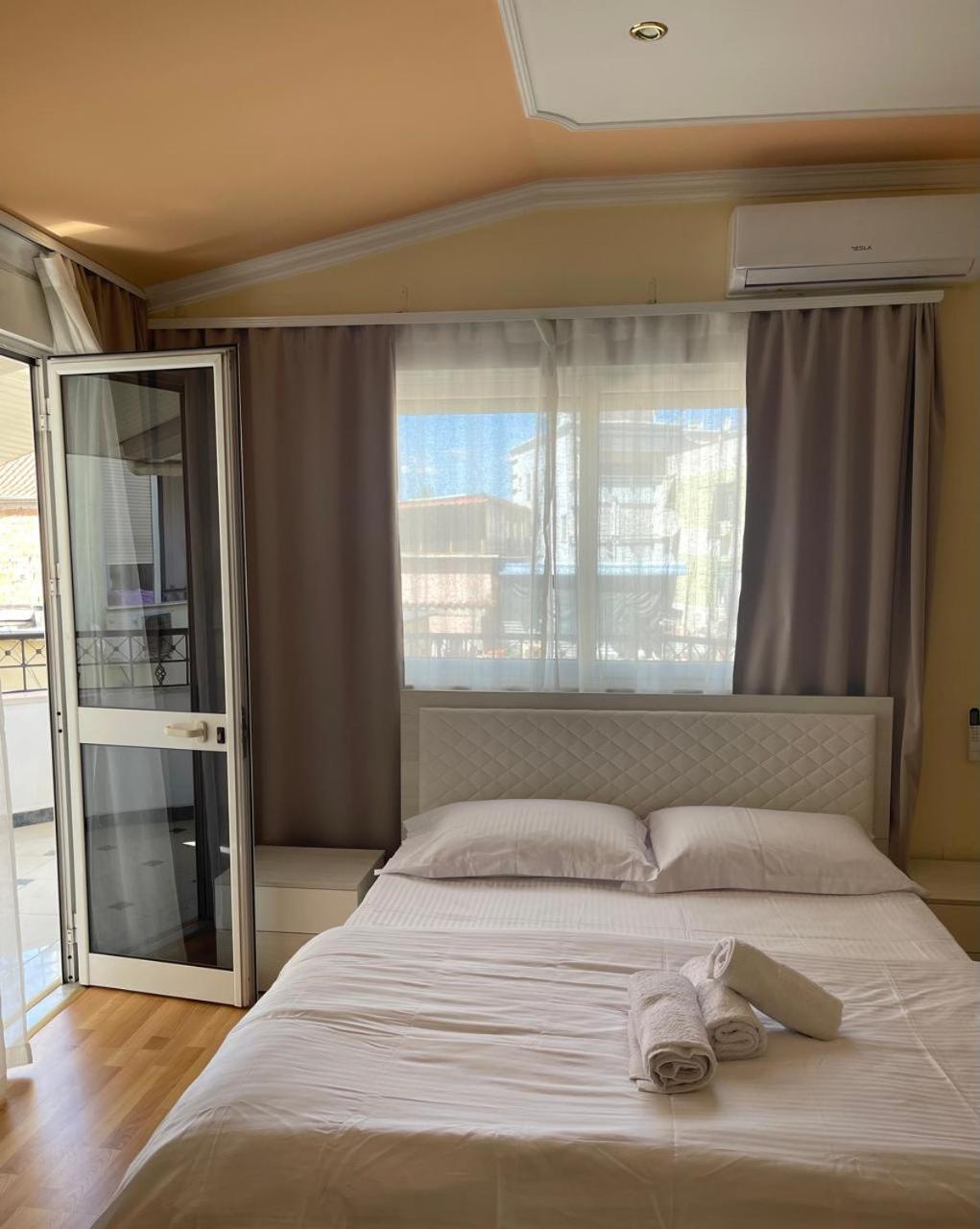 טיראנה Mandarine Hostel מראה חיצוני תמונה