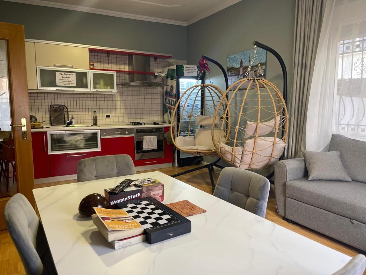 טיראנה Mandarine Hostel מראה חיצוני תמונה
