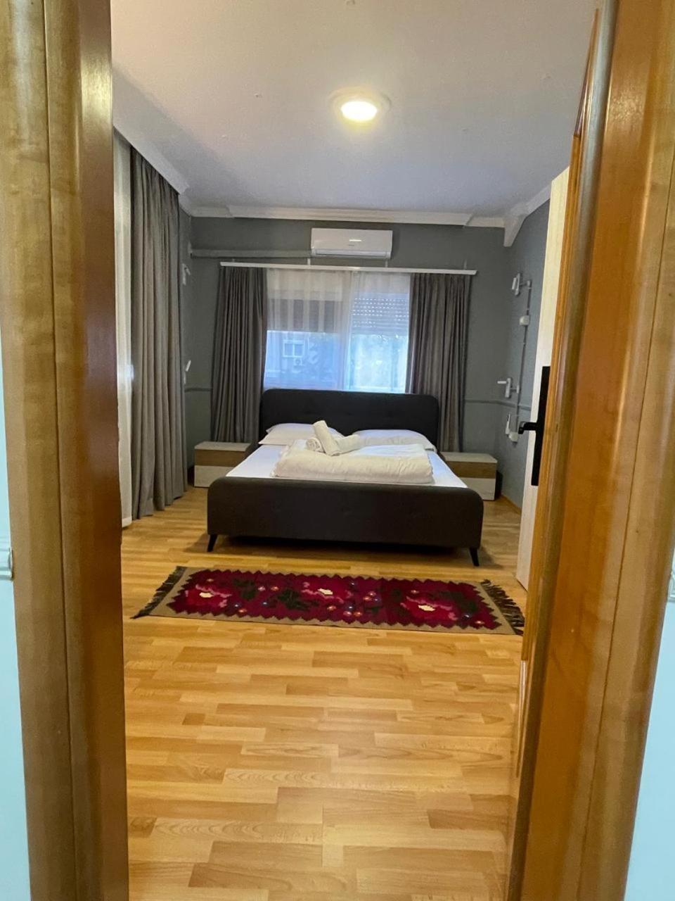 טיראנה Mandarine Hostel מראה חיצוני תמונה