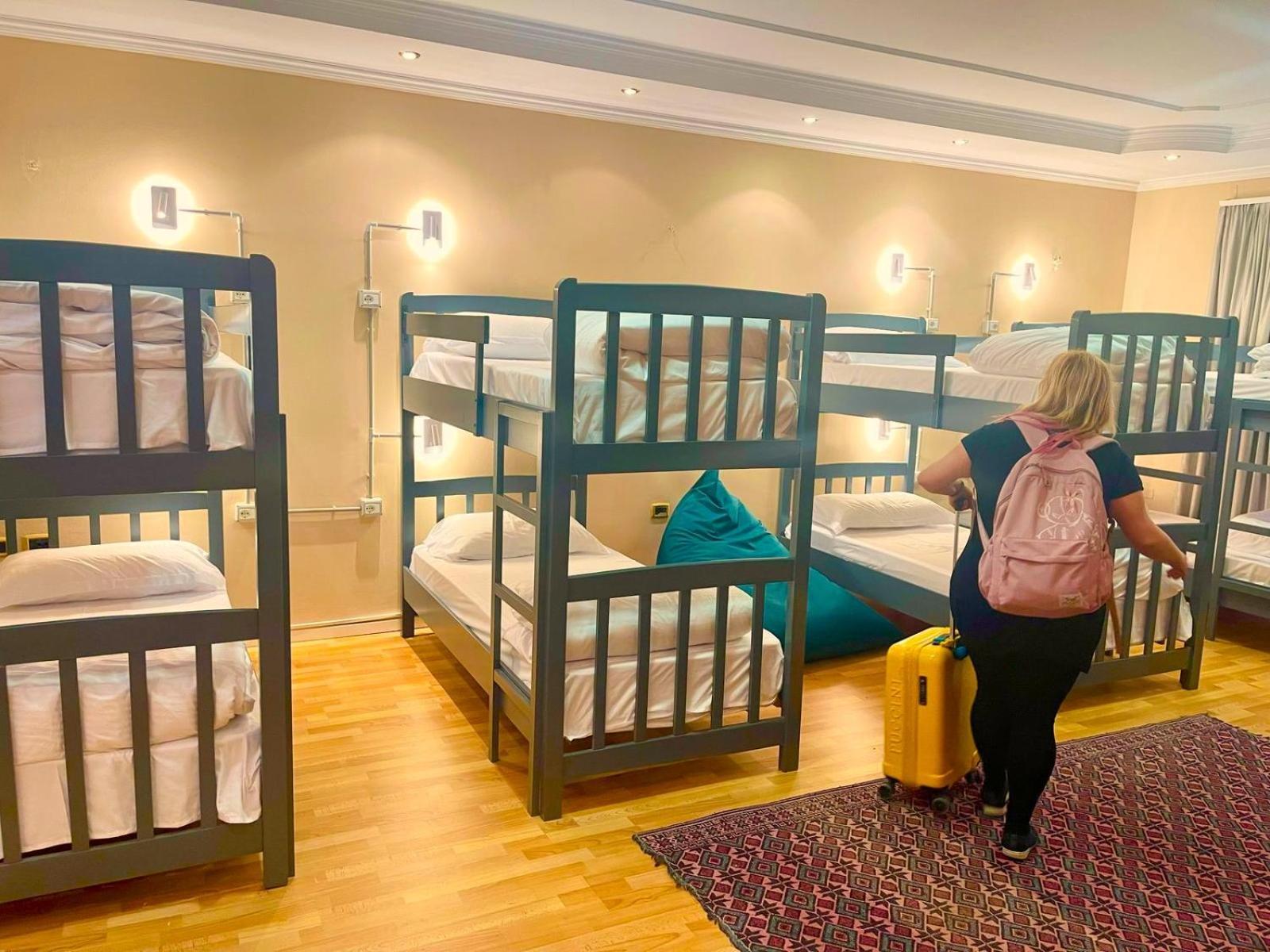 טיראנה Mandarine Hostel מראה חיצוני תמונה