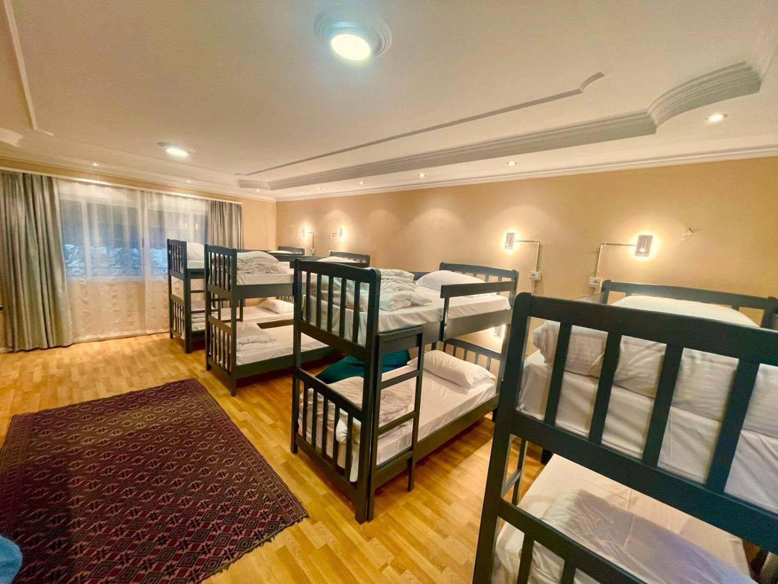 טיראנה Mandarine Hostel מראה חיצוני תמונה
